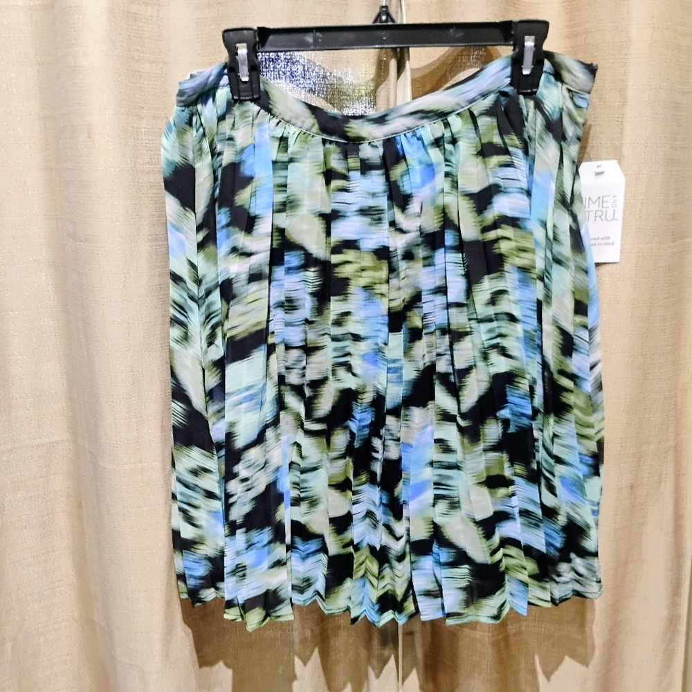 Time And Tru Multi Colored Pleated Dress SZ 16 NWT